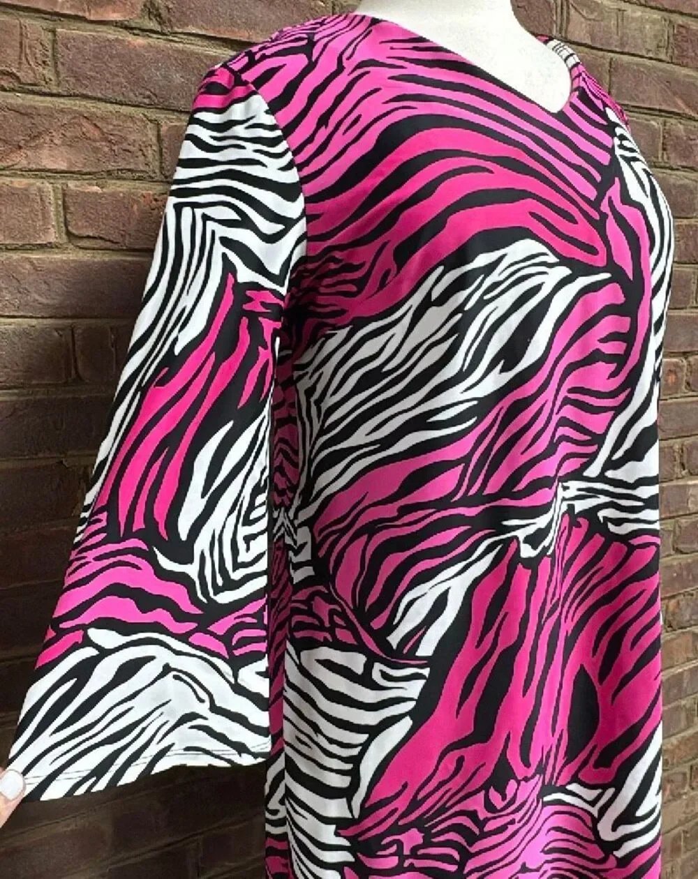 Jude Connally Pink White Black Lexi Zebra Print Nylon Shift Dress Size L